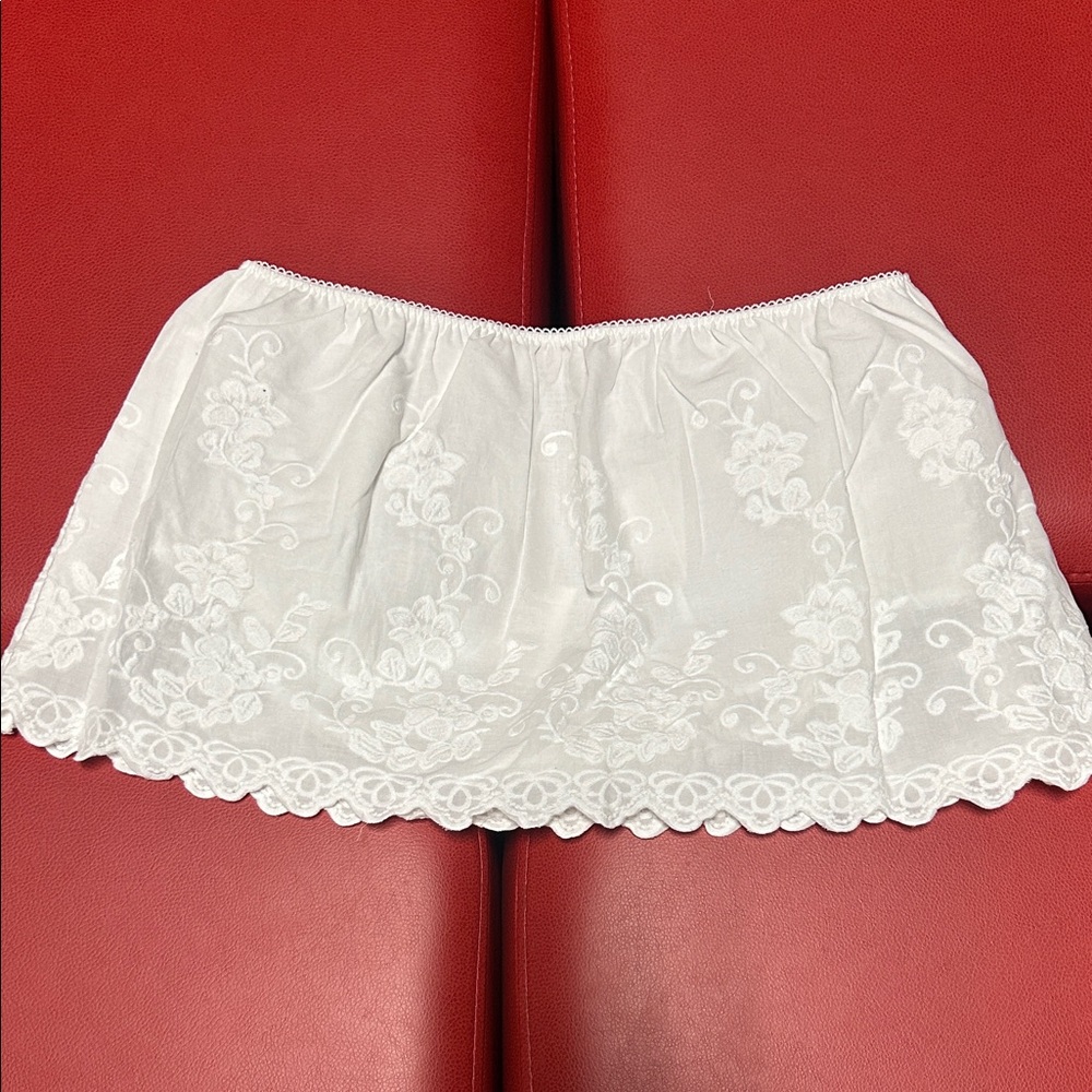Fruity Booty Broderie bloomer